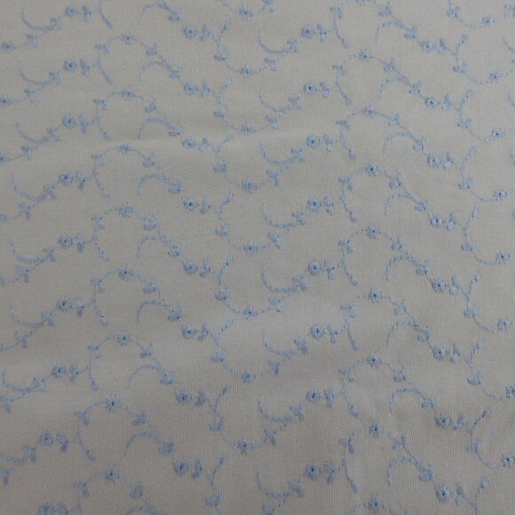 Croft & Barrow T-Shirt Sz Petite Medium Round Neck Short Sleeve Embroidered Tee - Picture 7 of 7